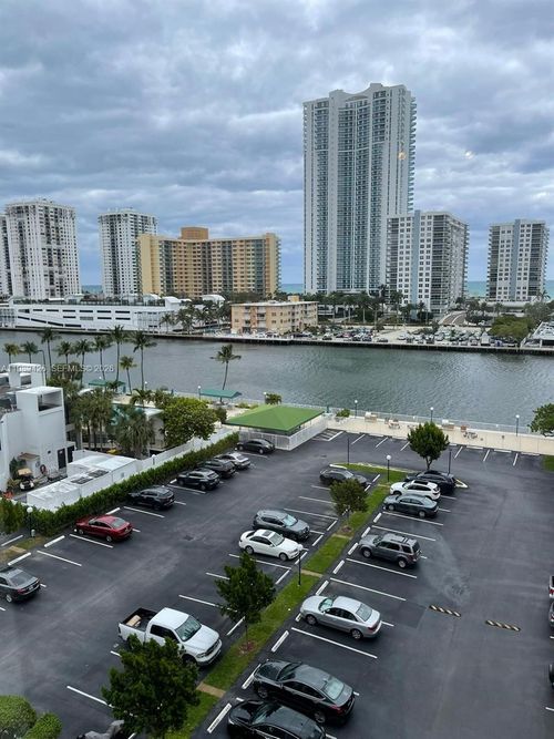 802-800 Parkview Dr, Hallandale Beach, FL, 33009-2997 | Card Image