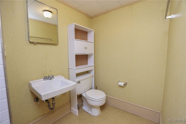 614 Main St, House other with 4 bedrooms, 5 bathrooms and null parking in Blackstone VA | Image 41