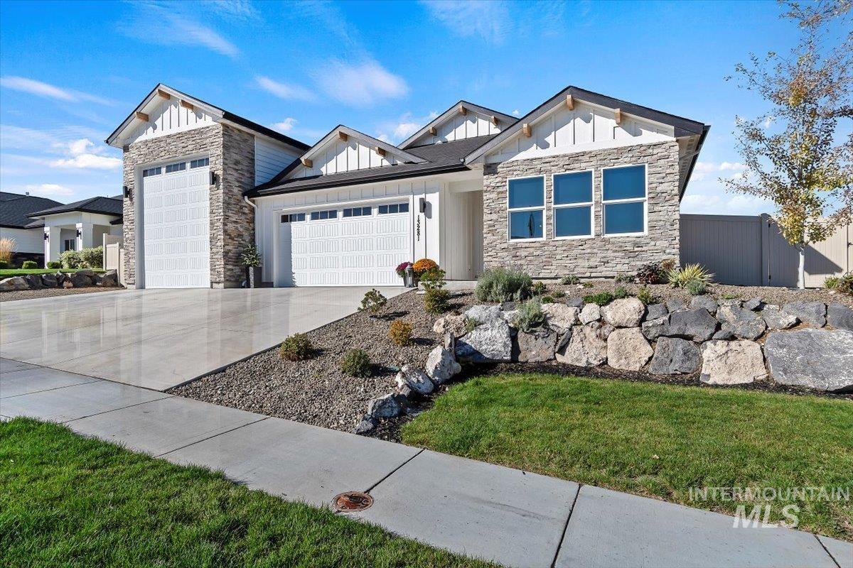 Grace Point Way, Nampa, ID 83686