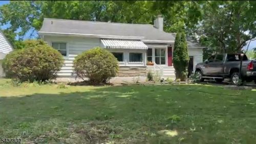2 Christine Pl, Washington, NJ, 07882-1200 | Card Image