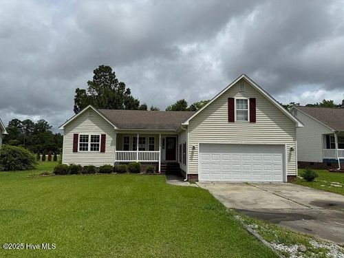 103 Leonard Dr, New Bern, NC, 28560-7950 | Card Image