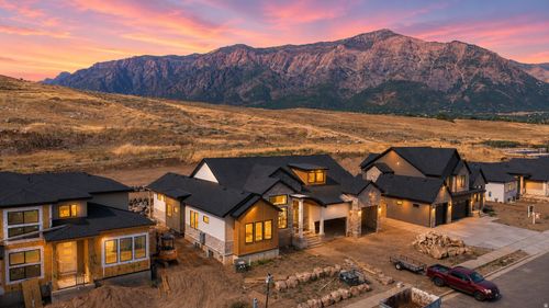 1290 W Caribou Ct, Pleasant View, UT, 84414-2748 | Card Image