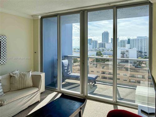 1010-401 69th St, Miami Beach, FL, 33141-3196 | Card Image