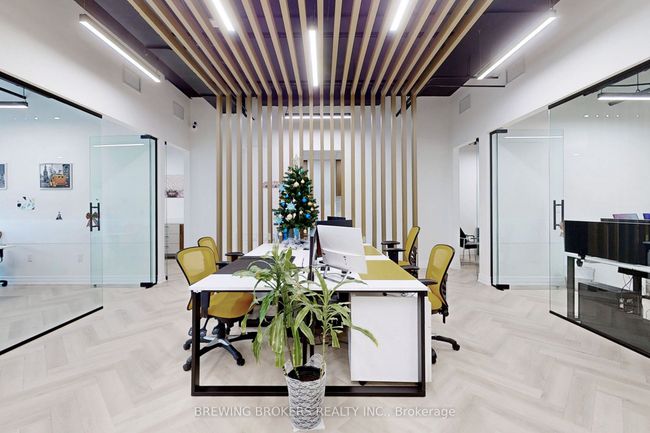 404-406 - 1275 Finch Ave W, Home with 0 bedrooms, 0 bathrooms and 3 parking in North York ON | Image 15