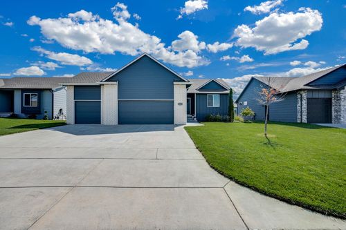 3005 E Reiss St, Park City, KS, 67219-4659 | Card Image