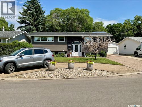 30 Rosewood Pl, Regina, SK, S4S5N5 | Card Image