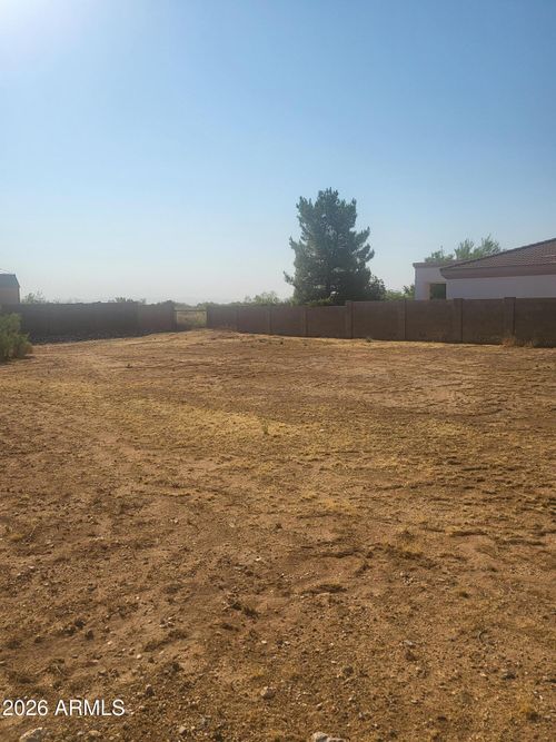 43-22541 W Weaver Valley Dr, Congress, AZ, 85332-1776 | Card Image