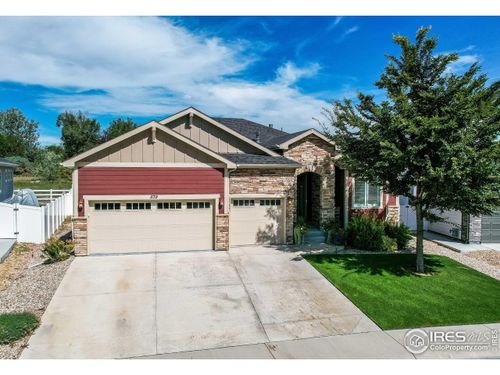 839 Shirttail Peak Dr, Windsor, CO, 80550-3247 | Card Image