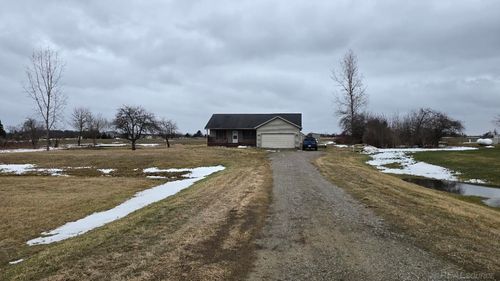 5688 Galbraith Line Rd, Croswell, MI, 48422-8959 | Card Image