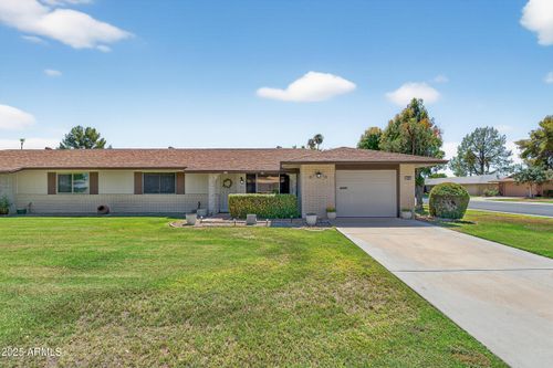 9821 W Pleasant Valley Rd, Sun City, AZ, 85351-2052 | Card Image