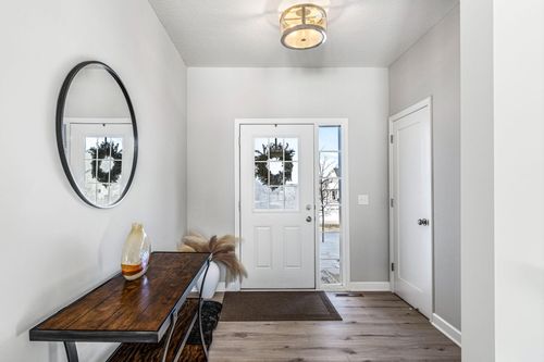 2087 Brookview St, Shakopee, MN, 55379-5730 | Card Image