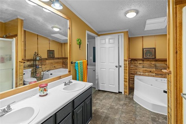24761 Willow Branch Rd, House other with 3 bedrooms, 2 bathrooms and null parking in Flemington MO | Image 15