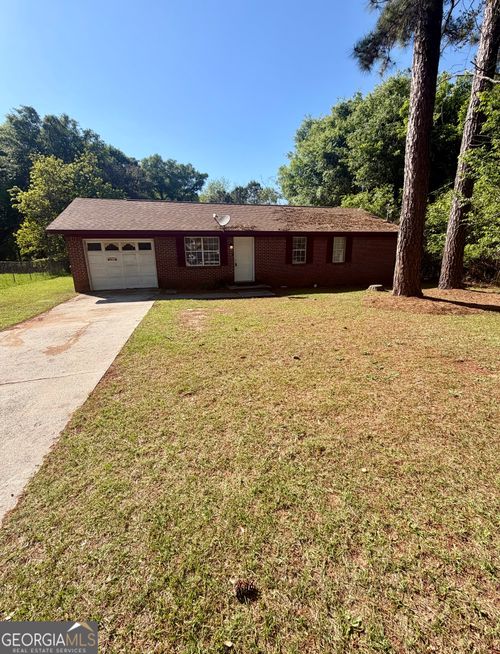 86 Christopher Cir, Fort Valley, GA, 31030-8400 | Card Image