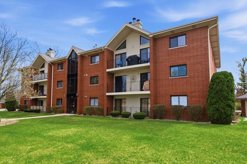 apt-2b-6601 Martin France Cir, Tinley Park, IL, 60477-6477 | Card Image