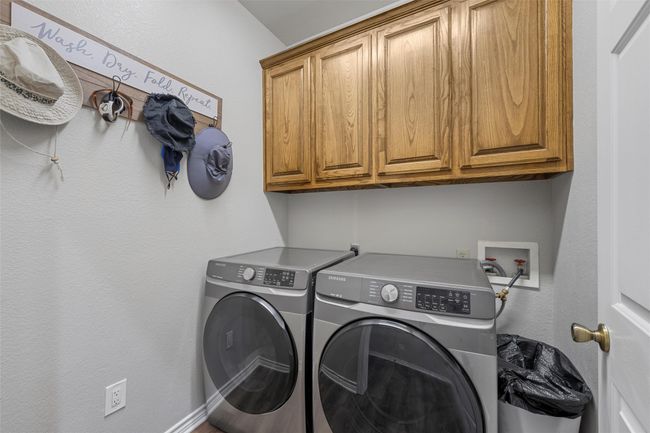 separate laundry | Image 31