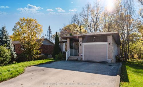 665 7th St E, Owen Sound, ON, N4K1J7 | Card Image