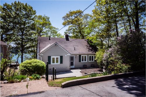 10245 Camelot Dr, Port Colborne, ON, L3K5V4 | Card Image