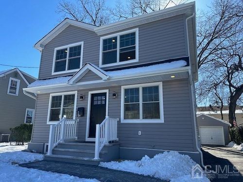 129 Fleetwood Rd, Dumont, NJ, 07628-2211 | Card Image