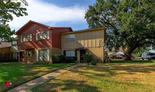 8520 Grover Pl, Shreveport, LA, 71115-2708 | Card Image