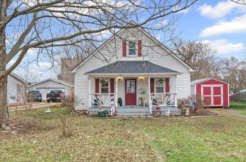 220 S Western Ave, De Land, IL, 61839-7095 | Card Image