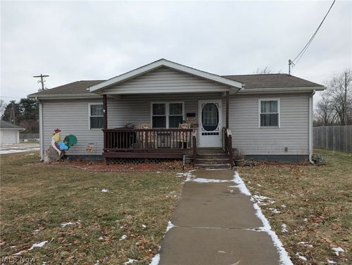 303 N 15th St, Coshocton, OH, 43812-1406 | Card Image