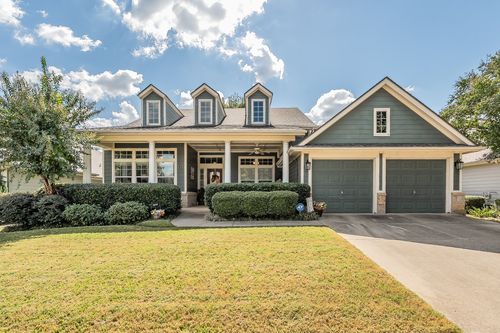 2404 Aramic Ct, Arlington, TX, 76001-8124 | Card Image