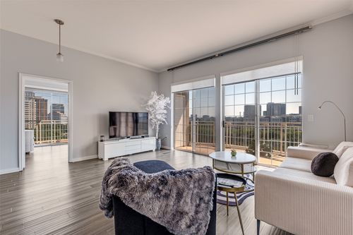 apt-1104-3225 Turtle Creek Blvd, Dallas, TX, 75219-5450 | Card Image