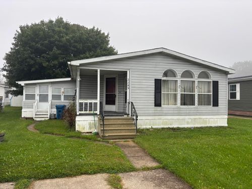 3289 Fallsmoor St, Jackson, MI, 49201-9044 | Card Image