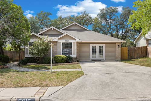 5815 Timberhurst, San Antonio, TX, 78250-4181 | Card Image