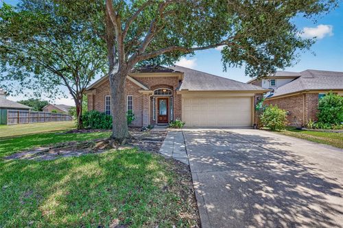 2014 Foxgate Dr, Rosenberg, TX, 77471-4597 | Card Image