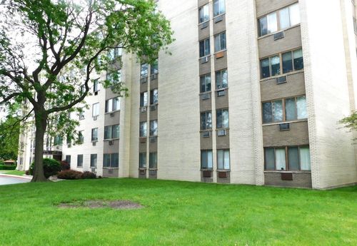 apt-107-9740 S Pulaski Rd, Oak Lawn, IL, 60453-3328 | Card Image