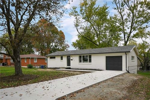 6813 N Tracy Ave, Gladstone, MO, 64118-2753 | Card Image