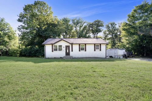 412 Hilltop Dr, Clarksville, TN, 37040 | Card Image