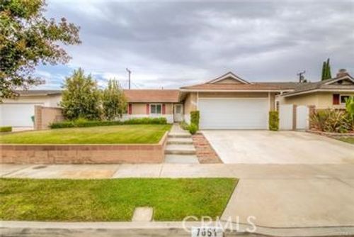 7651 Nancy Dr, Huntington Beach, CA, 92647 | Card Image