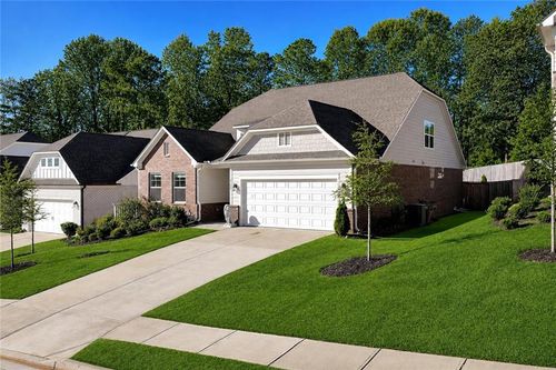 6968 Manchester Dr, Flowery Branch, GA, 30542-7403 | Card Image