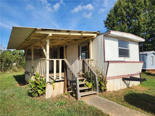 120 Cabana Ln, Mocksville, NC, 27028-4634 | Card Image
