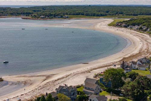 761 Kings Hwy, Kennebunkport, ME, 04046-5443 | Card Image