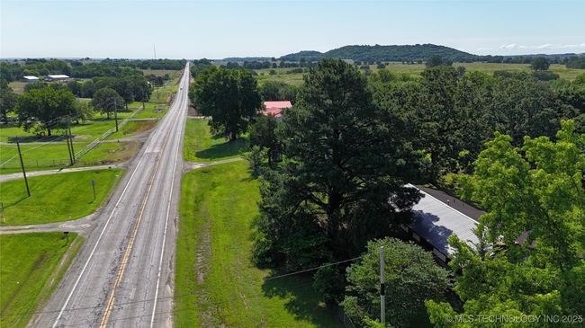 10650 W Highway 9, House other with 3 bedrooms, 2 bathrooms and null parking in Stigler OK | Image 5