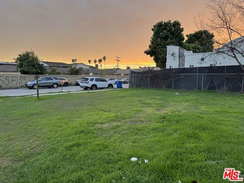3413 W 63rd St, Los Angeles, CA, 90043 | Card Image