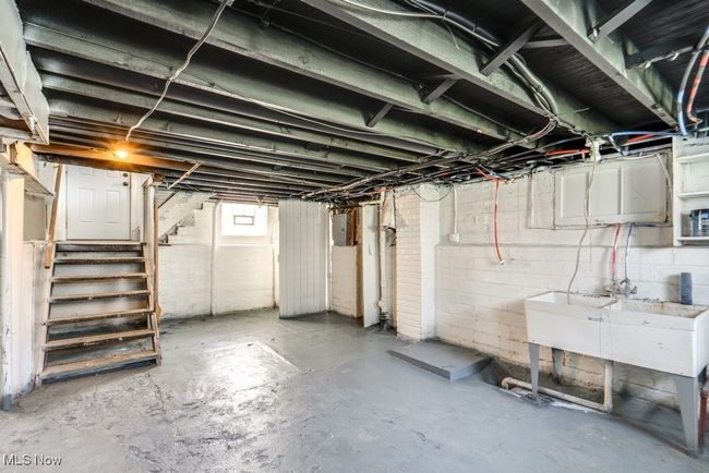 1282 E 137 Th St, House other with 4 bedrooms, 2 bathrooms and null parking in East Cleveland OH | Image 11