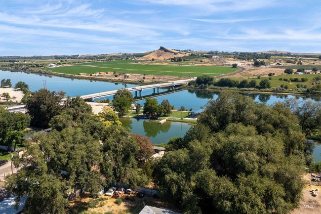 Aerial overview of property's location featuring a large body of water | Image 40