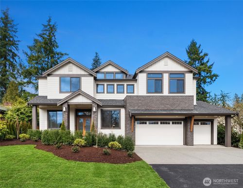 16544 Se 28th St, Bellevue, WA, 98008-5620 | Card Image