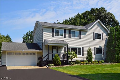 6231 Meadowbrook Dr, Mentor, OH, 44060-3637 | Card Image