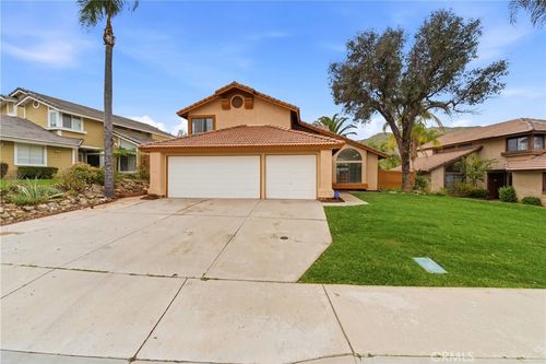 10805 Breezy Meadow Dr, Moreno Valley, CA, 92557-3976 | Card Image
