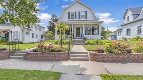 1810 N 3rd St, Sheboygan, WI, 53081-2808 | Card Image
