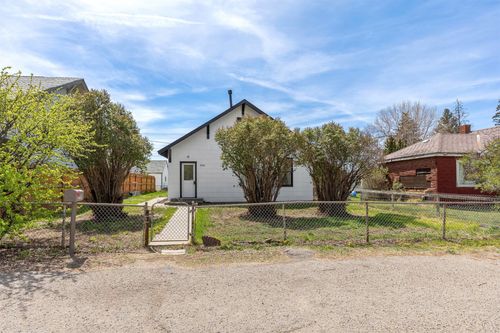 2322 Locust St, Butte, MT, 59701-4927 | Card Image