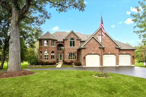 36 E Lexington Cir, Yorkville, IL, 60560-9637 | Card Image
