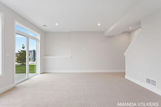 Lower walkout | Image 46
