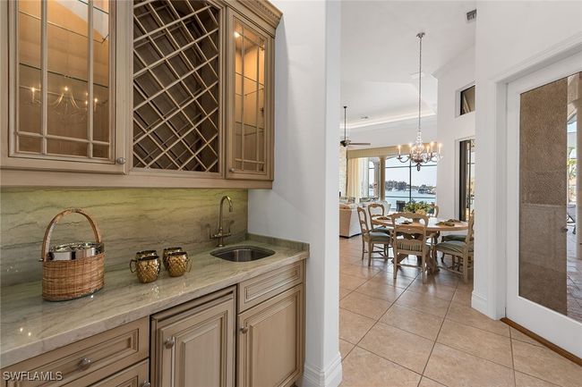 761 Rockport Ct, House other with 6 bedrooms, 5 bathrooms and null parking in MARCO ISLAND FL | Image 8