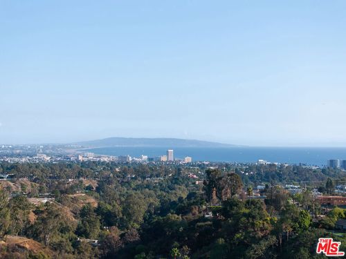 14706 Oracle Pl, Pacific Palisades, CA, 90272-2642 | Card Image